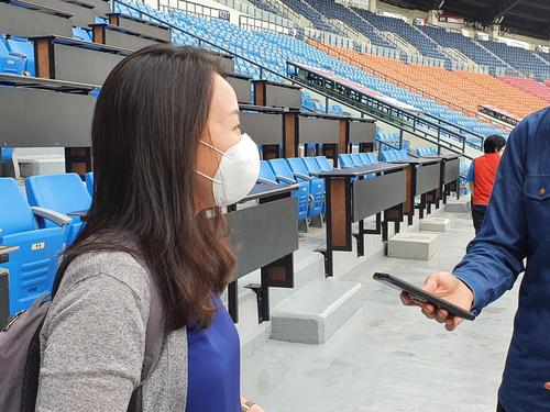 잠실 찾은 LA타임스·닛폰TV 코로나 시대, 한국 야구는 어떻게