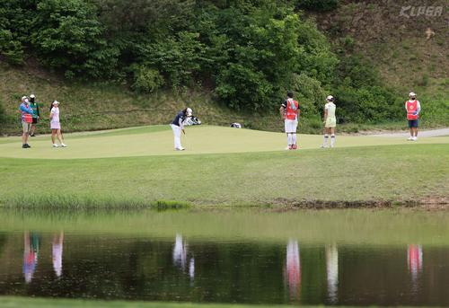 무관중 KLPGA 챔피언십 버디 세리머니 뻘쭘했어요