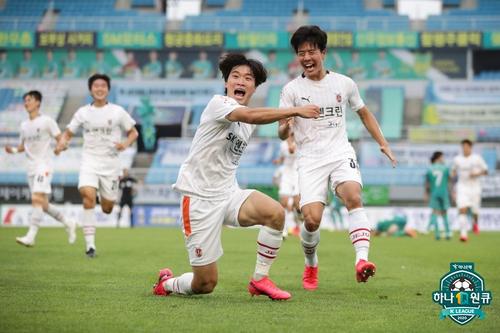 이현일 2골 부천, 수원FC 꺾고 선두탈환…안병준 5경기 연속골(종합)