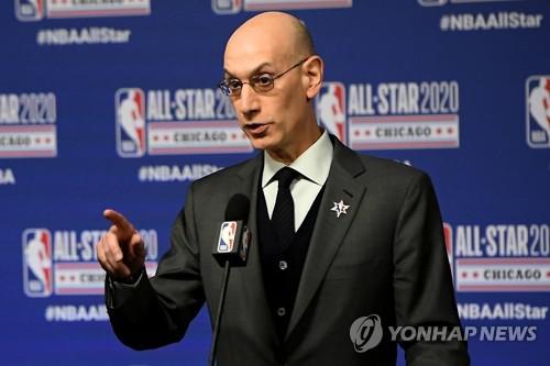 실버 NBA 커미셔너 리그 재개하더라도 올해는 무관중 경기