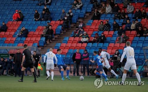 결국 벨라루스 프로축구도…코로나19 의심선수 나와 2경기 연기