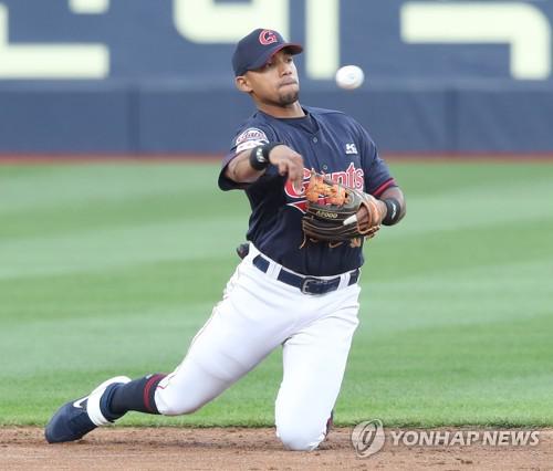 프로야구 개막 3연전, 화제 됐던 선수들…마차도·모창민·양현