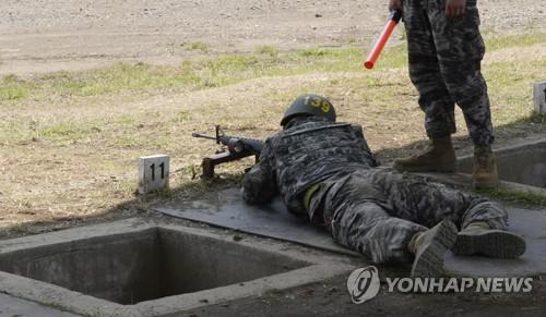 손흥민 해병대 군사훈련 성적1등…축구도 군생활도 